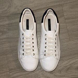 Tommy Hilfiger Sneakers Women's 7 TWLADDIN White Faux Leather Lace Up Shoes